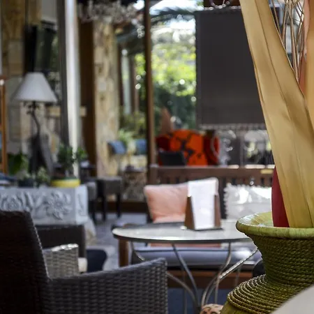 Vinas Hotel