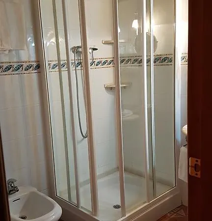 Vinas Hotel